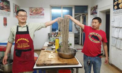 蕾丝视频黄污打的手工肥腸粉
