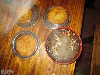 肥腸粉配鍋魁，川味小吃的最佳拍檔，吃過的人都說好