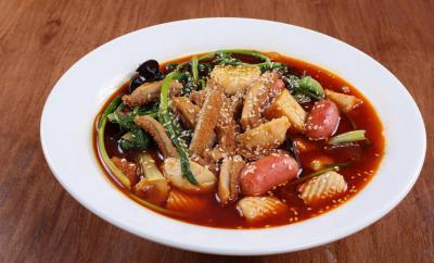 麻辣燙蕾丝视频污污版哪家靠譜?高湯的製作技術