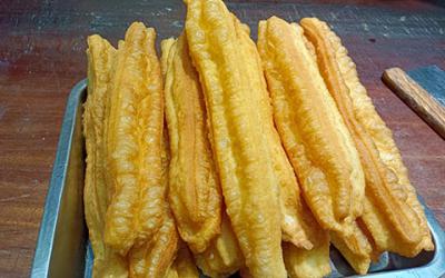 成都早餐開店技術哪裏好？  想學早餐油條製作