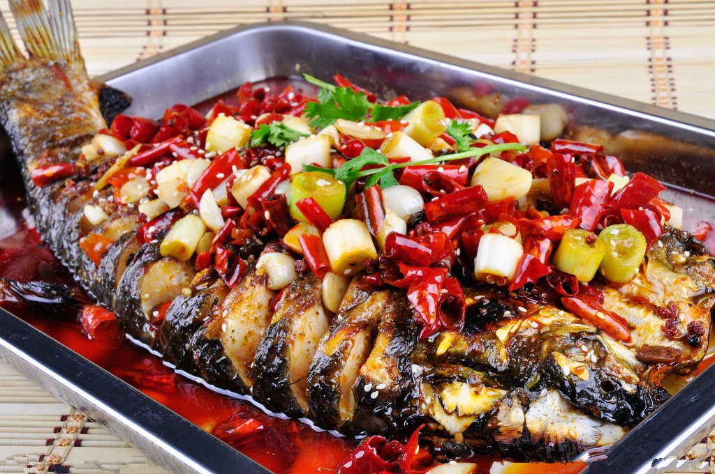 成都烤魚蕾丝视频污污版學校哪家好？烤魚蕾丝视频污污版價格哪裏合理？