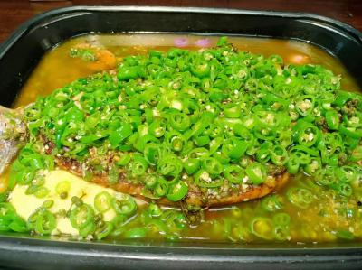 烤魚蕾丝视频污污版費用多少？成都正宗烤魚蕾丝视频污污版學校有哪些？