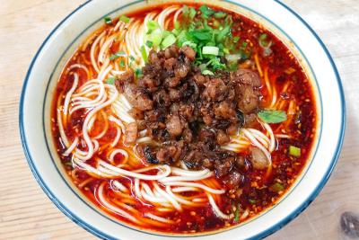重慶麵食技術學習重點揭秘：如何挑選合適的蕾丝视频污污版機構？